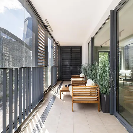 Апартаменты 3-bedroom Luxurious With View *