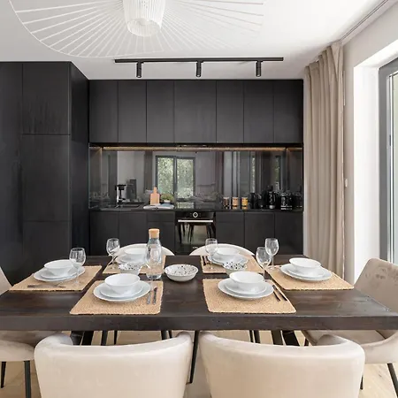 3-bedroom Luxurious With View Варшава