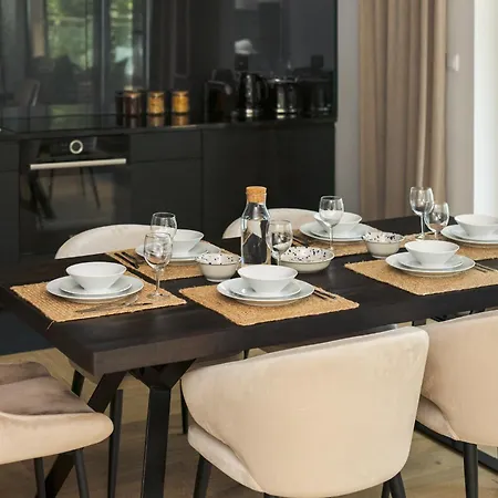 3-bedroom Luxurious With View Апартаменты *